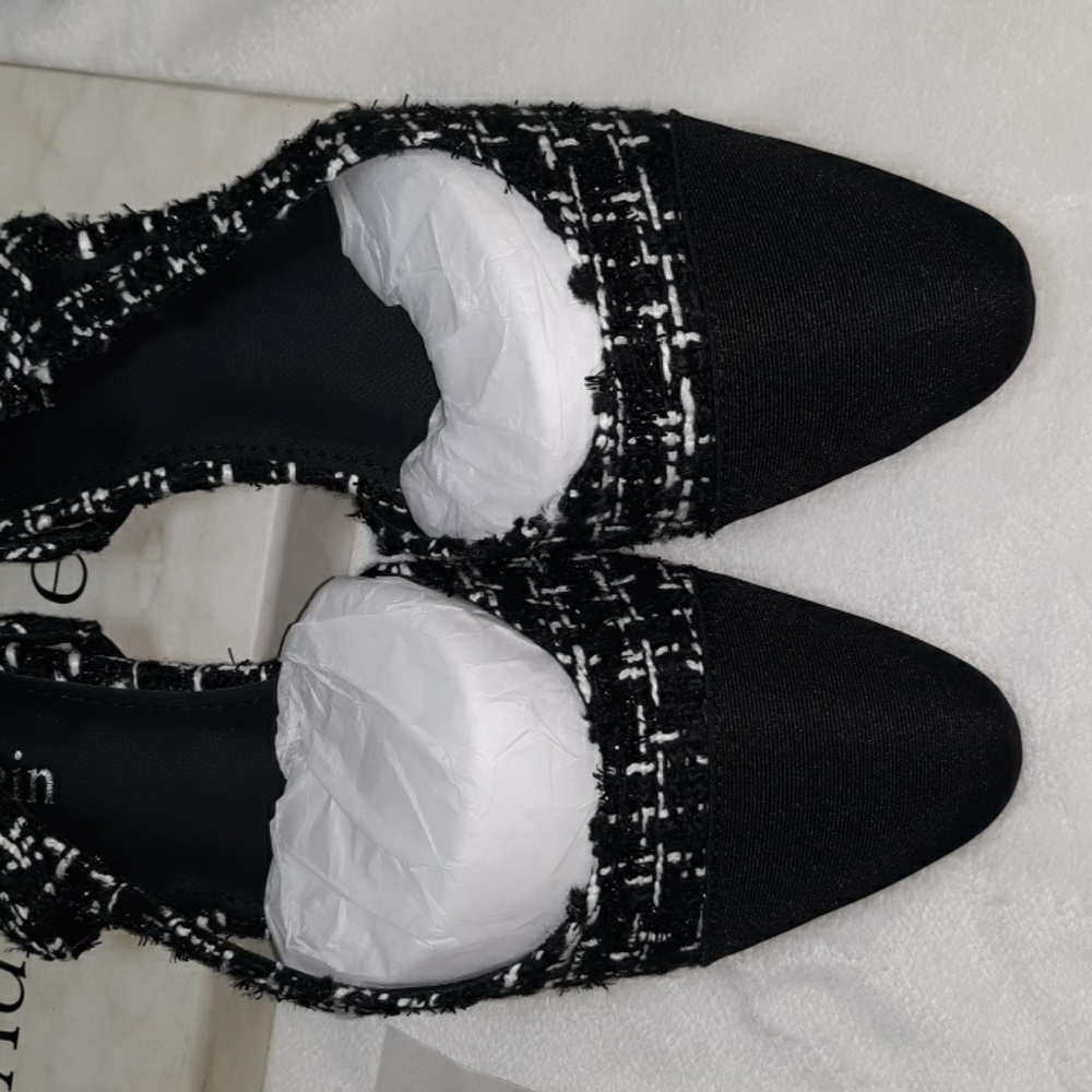 Adrizzlein Womans Slingback Shoes  sz 6